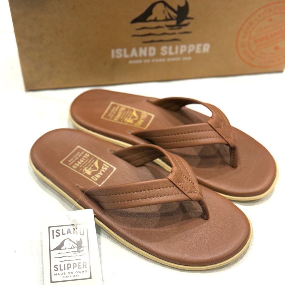Island Slippers PT202 Men Slip On Slippers Color Whiskey Size 8 Only